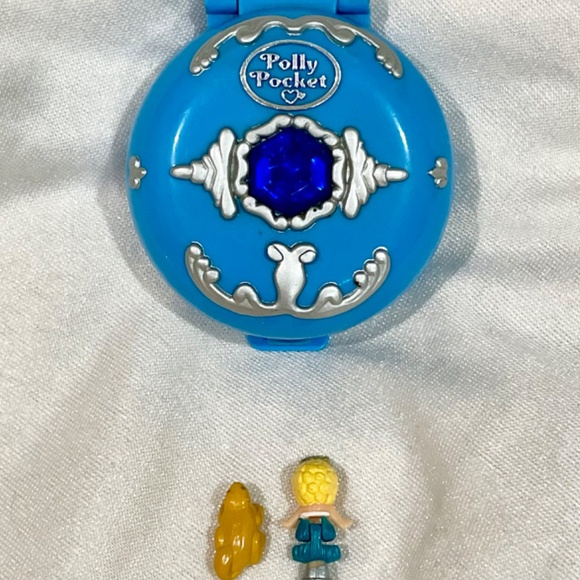 Vintage Polly Pocket 1992 Jeweled Sea COMPLETE Blue Gem Treasure - Picture 8 of 11